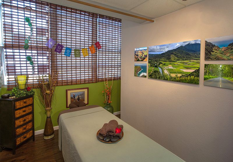 Visit the massage clinic of Hawaii Natural Therapy in Honolulu